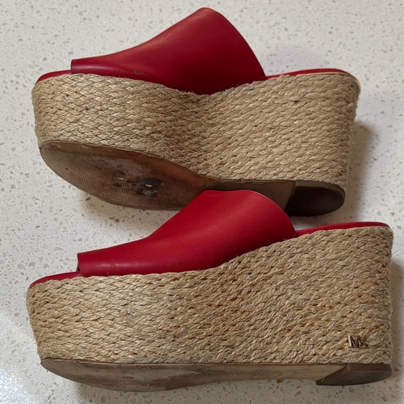 Michael Kors Red Leather Cunningham wedge sandals sz 5 1/2 - Picture 2 of 10